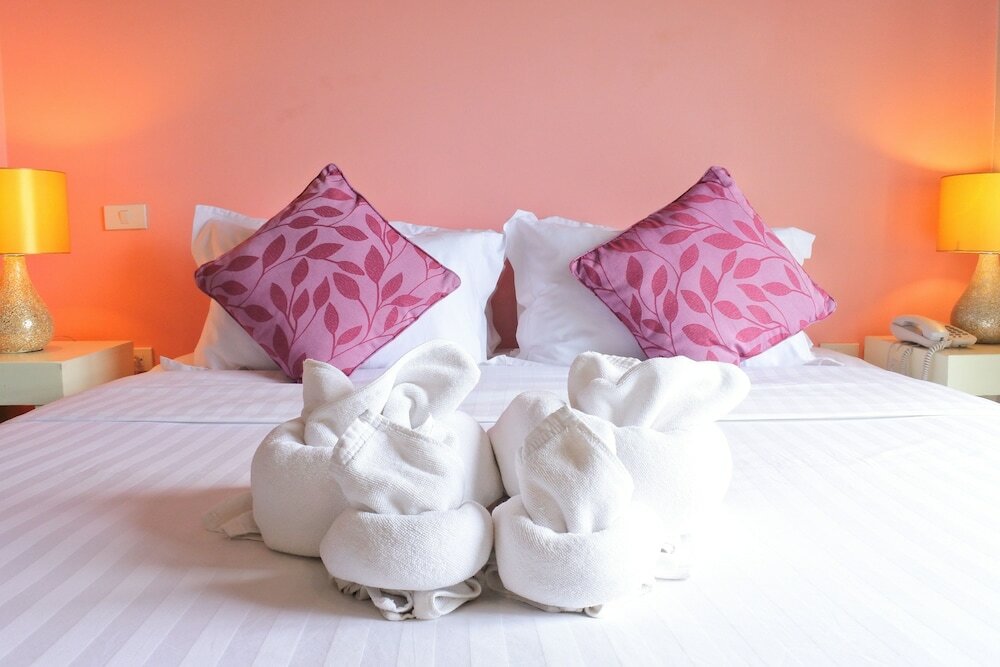 Фото H Hotel Phrasing