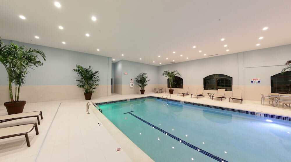 Фото Staybridge Suites Ann Arbor- Univ of Michigan, an Ihg Hotel