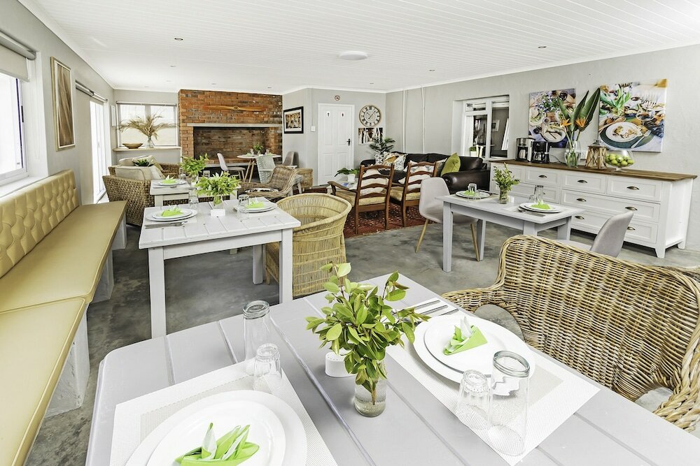 Фото La Montagne Bed & Breakfast