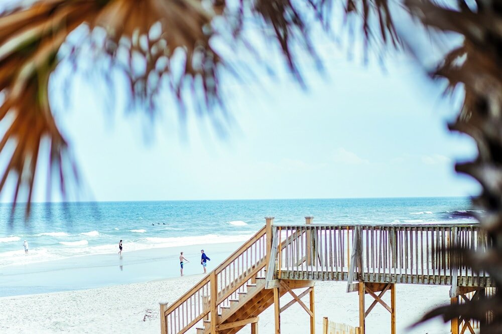 Фото The Oceanfront Litchfield Inn