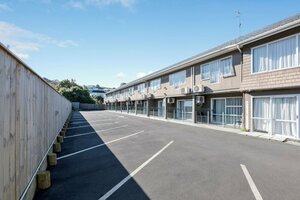 Гостиница Best Western Newmarket Inn & Suites