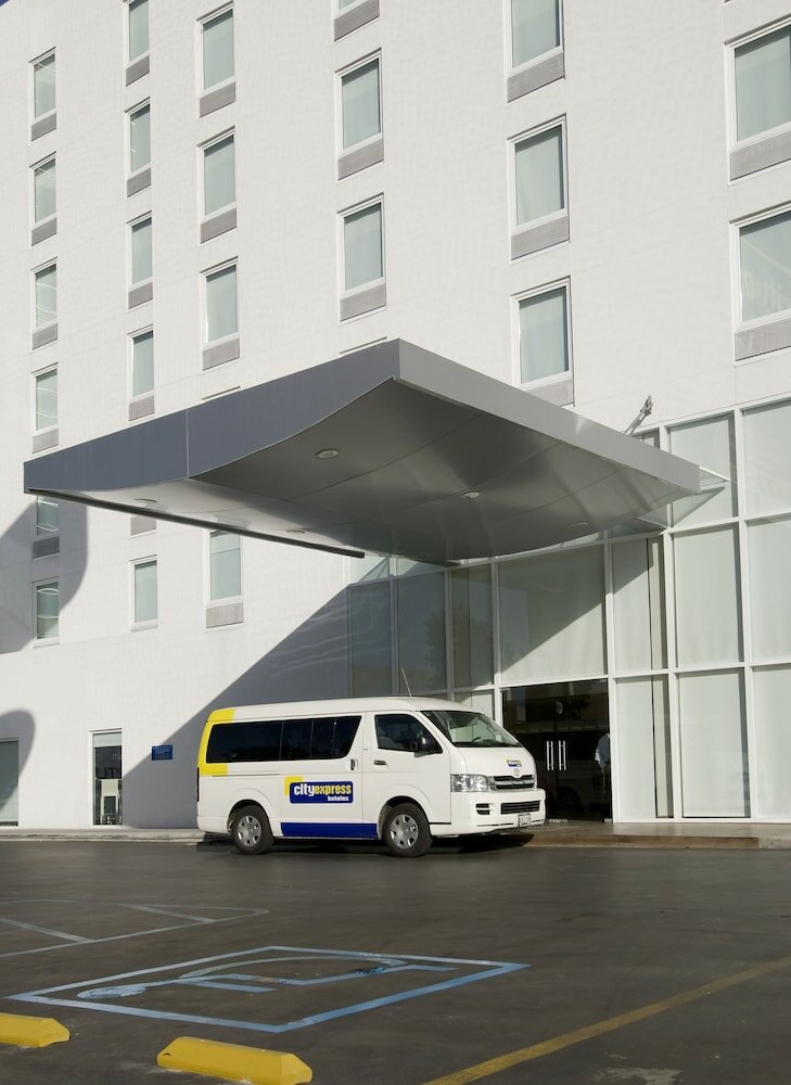 Фото City Express Tijuana Río