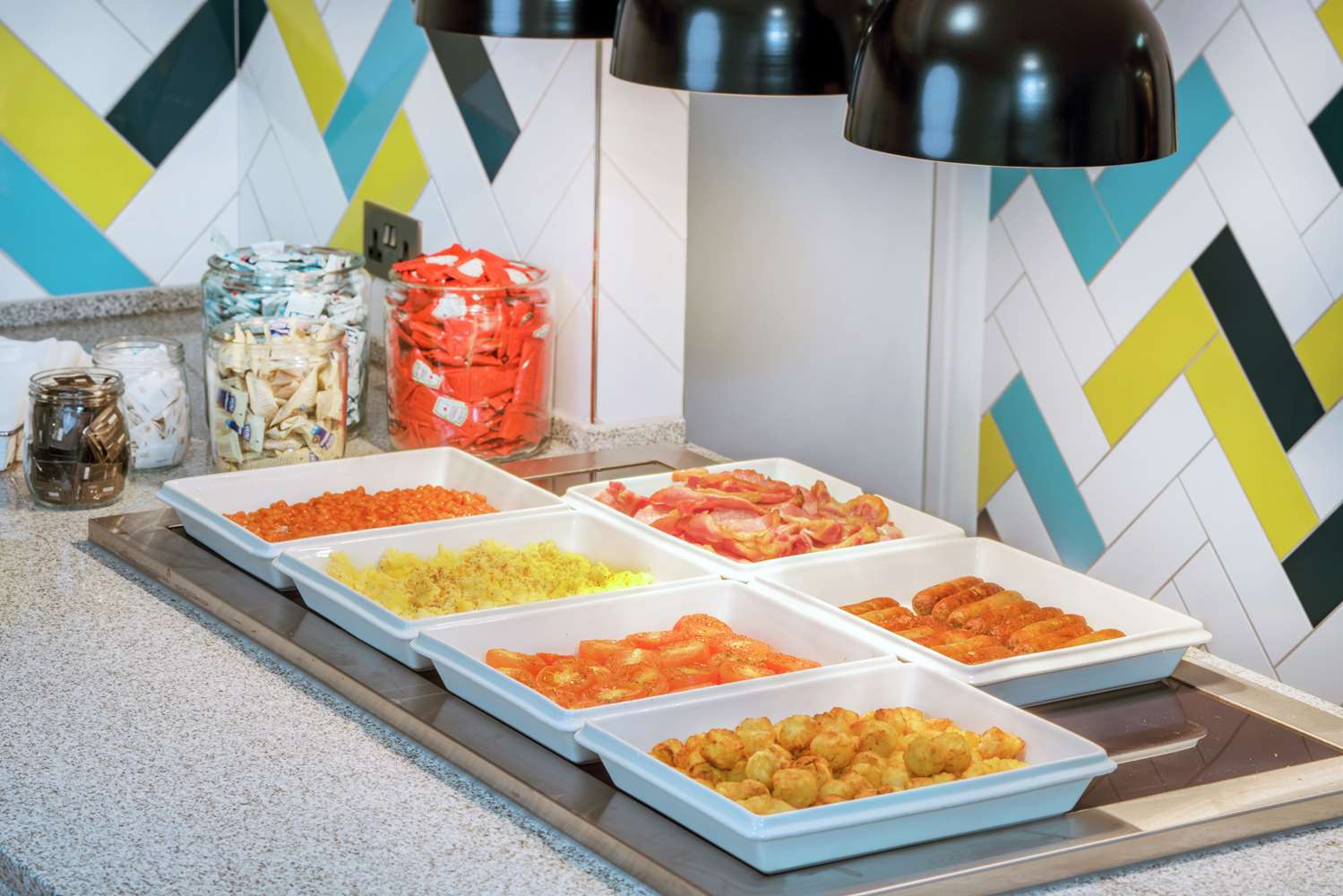 Фото Hampton by Hilton Birmingham Broad Street