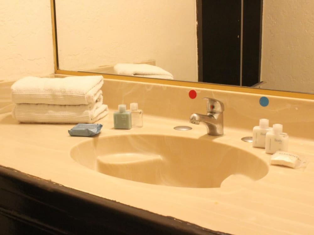 Фото Hotel Fiesta Tijuana