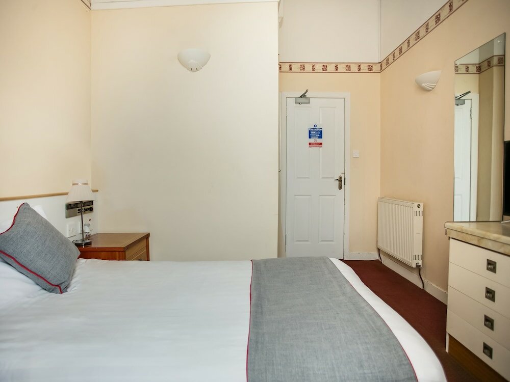 Фото Savoy Park Hotel