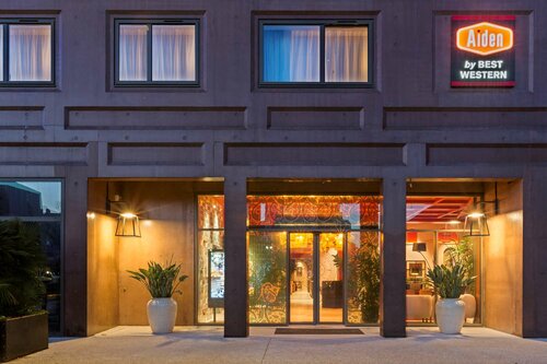 Гостиница Aiden by Best Western Lorient Centre в Лорьяне