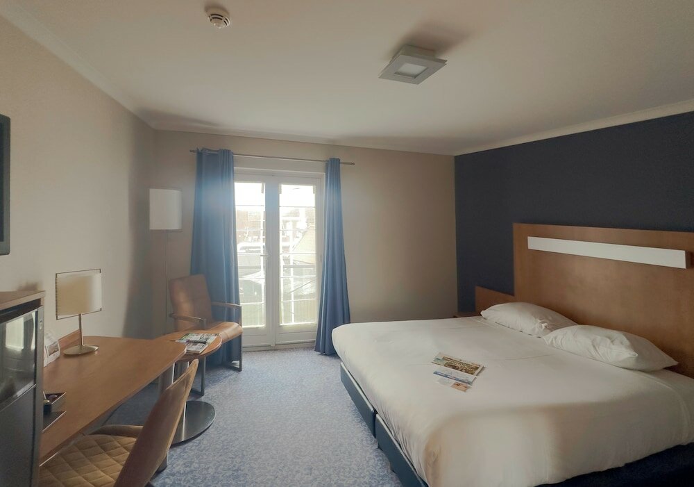 Фото Fletcher Hotel-Restaurant De Korenbeurs