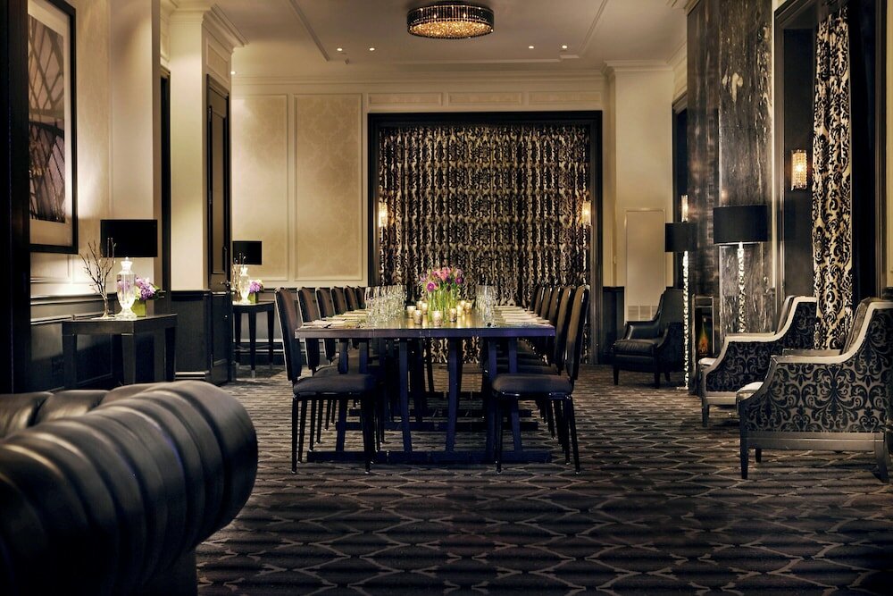 Фото The St. Regis Toronto