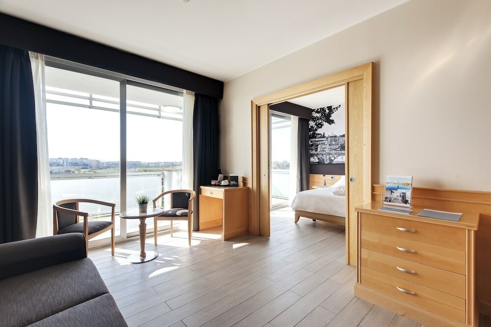 Фото Occidental Aran Park