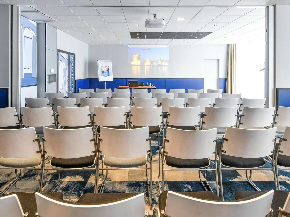 Фото Novotel La Rochelle Centre