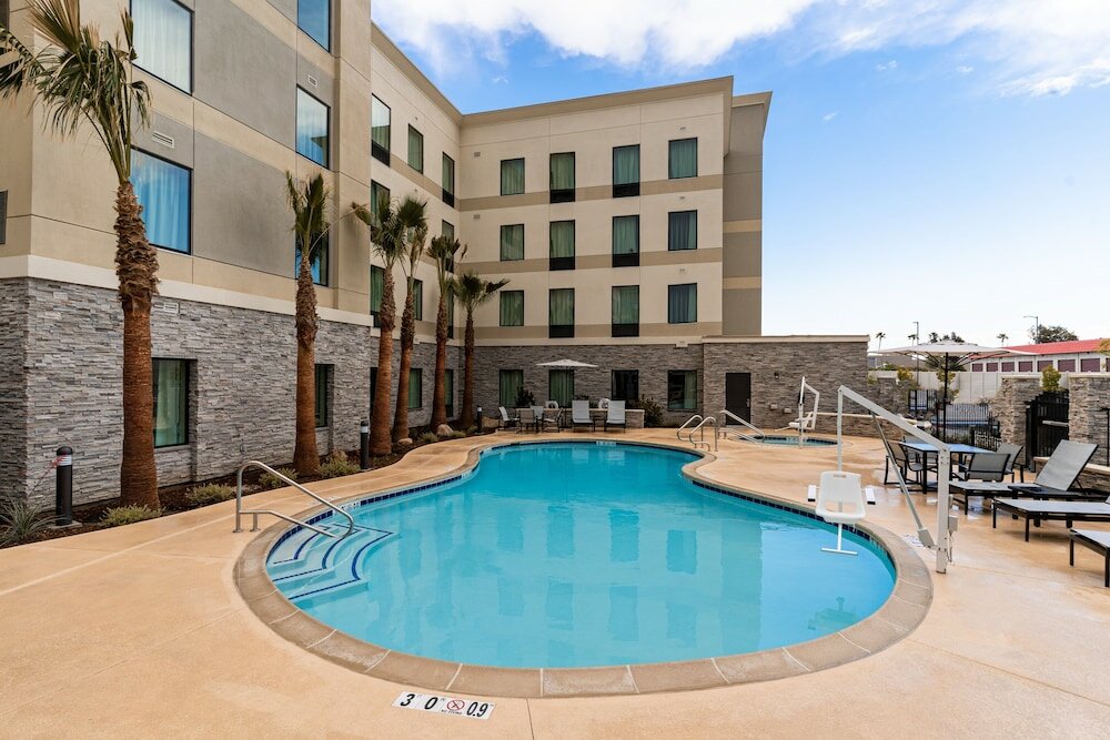 Фото Staybridge Suites Temecula Wine Country, an Ihg Hotel