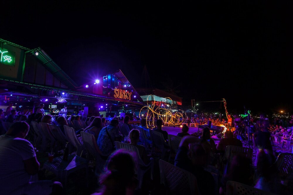 Фото Phi Phi Chang Grand Resort