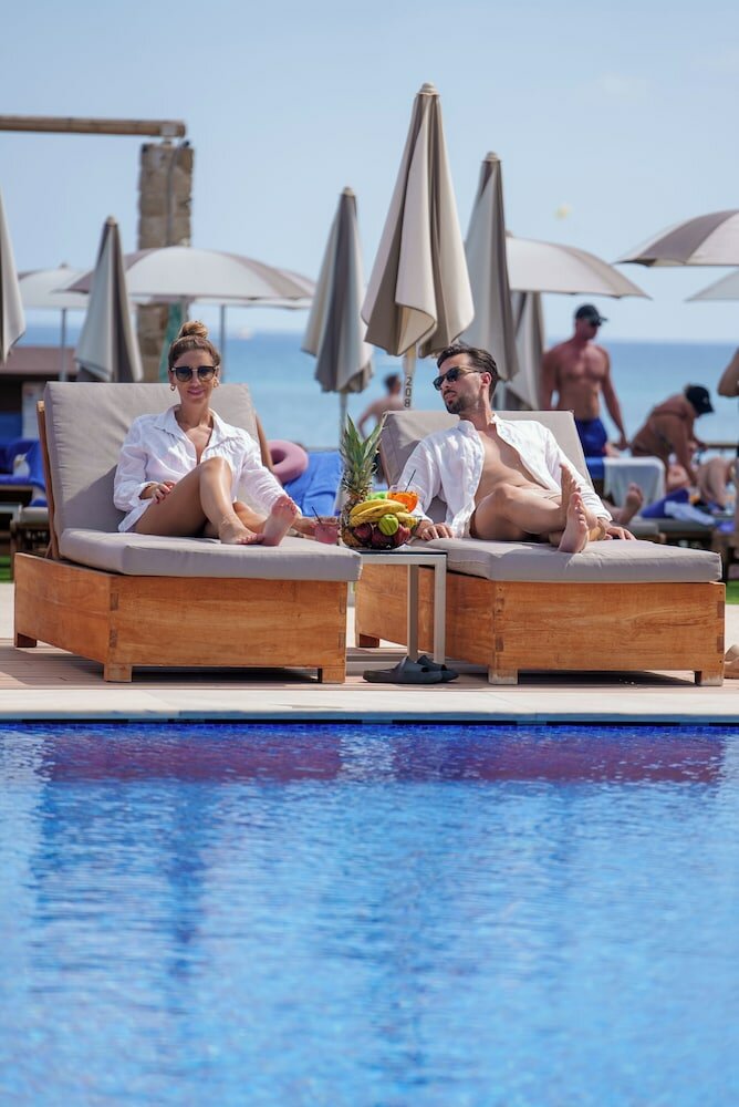 Фото Flamingo Paradise Beach Hotel Adults Only