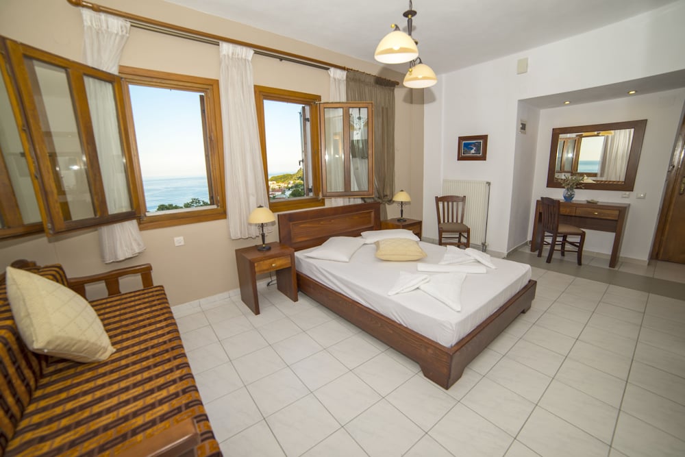 Фото Hotel Agnadi-Horefto