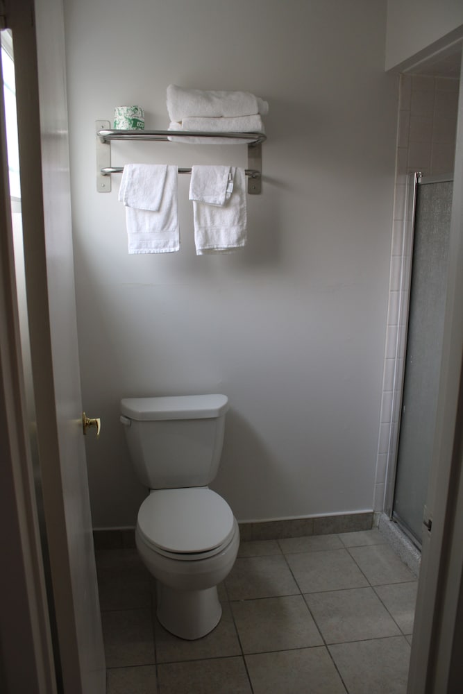 Фото Tiki Lodge Motel