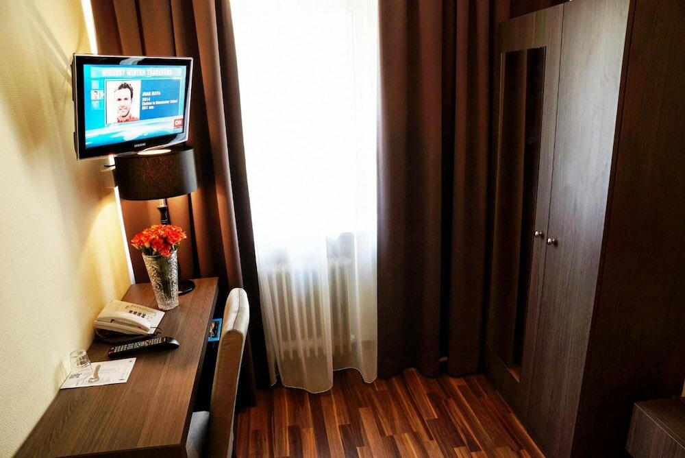 Фото Admiral Hotel