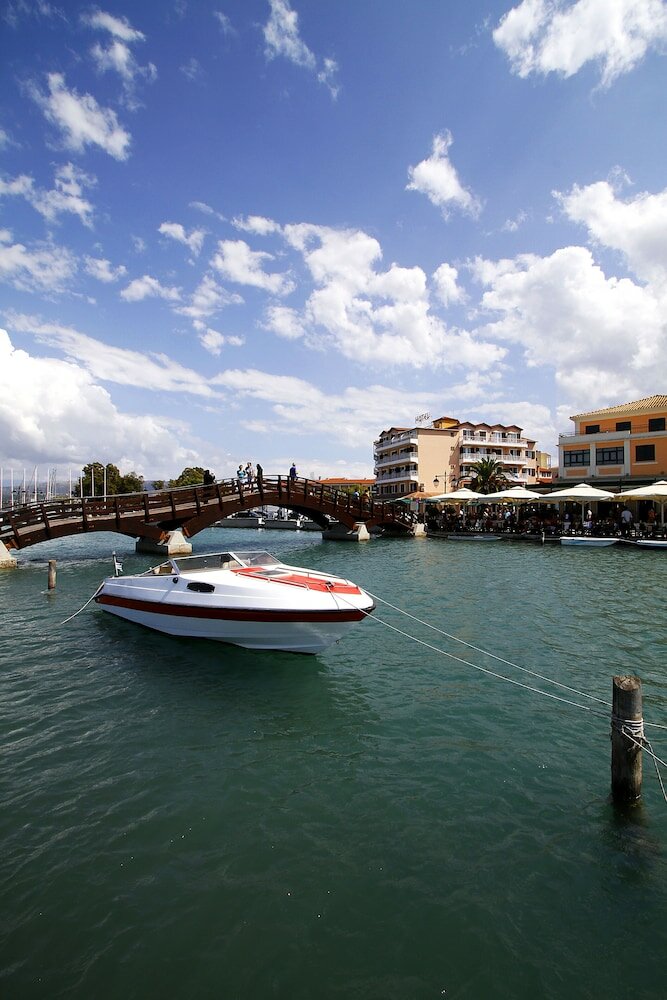 Фото Nirikos Hotel