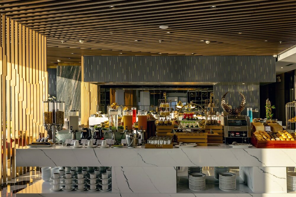 Фото Le Sands Oceanfront Danang Hotel