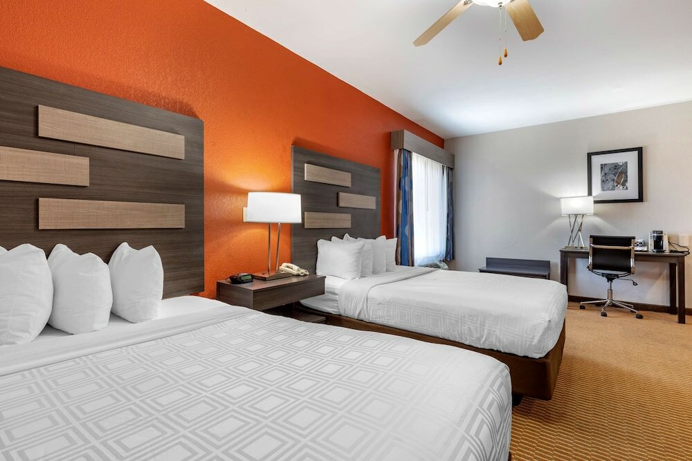 Фото Best Western Palo Duro Canyon Inn & Suites