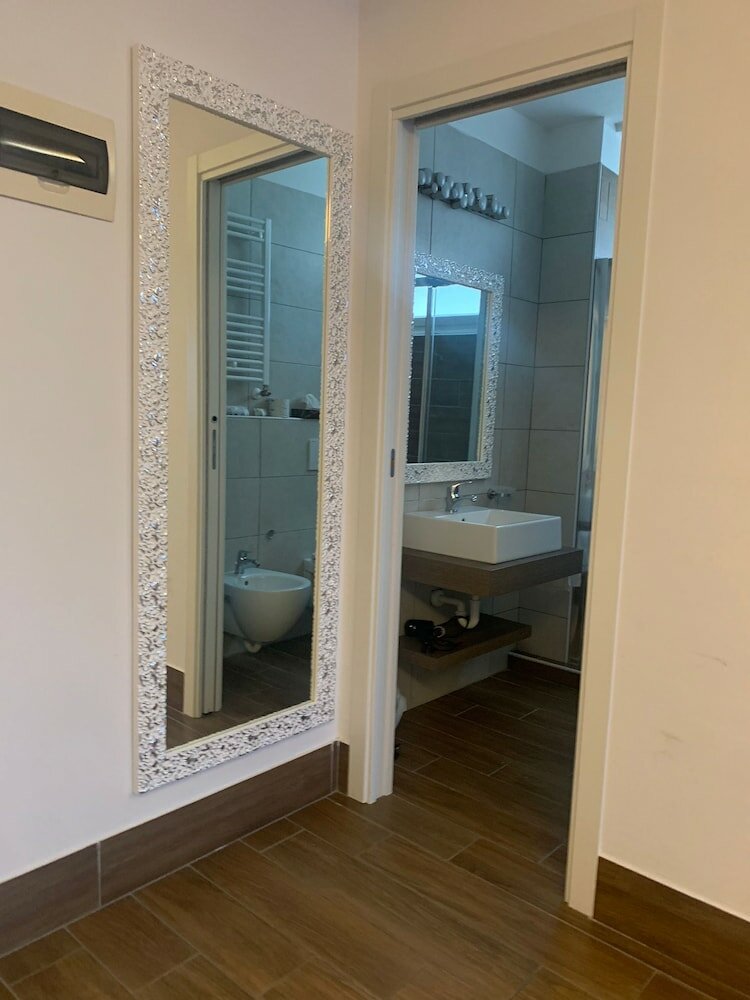 Фото Hotel Royal Plaza