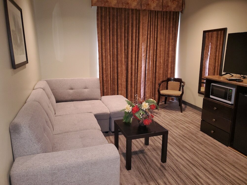 Фото Days Inn by Wyndham Surrey