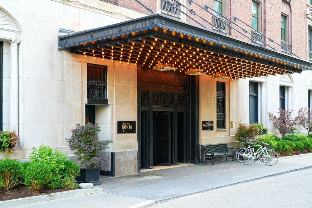 Фото Ambassador Chicago