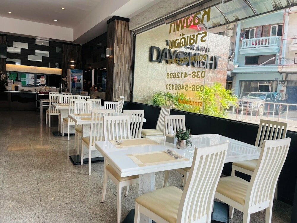 Фото The Grand Day Night