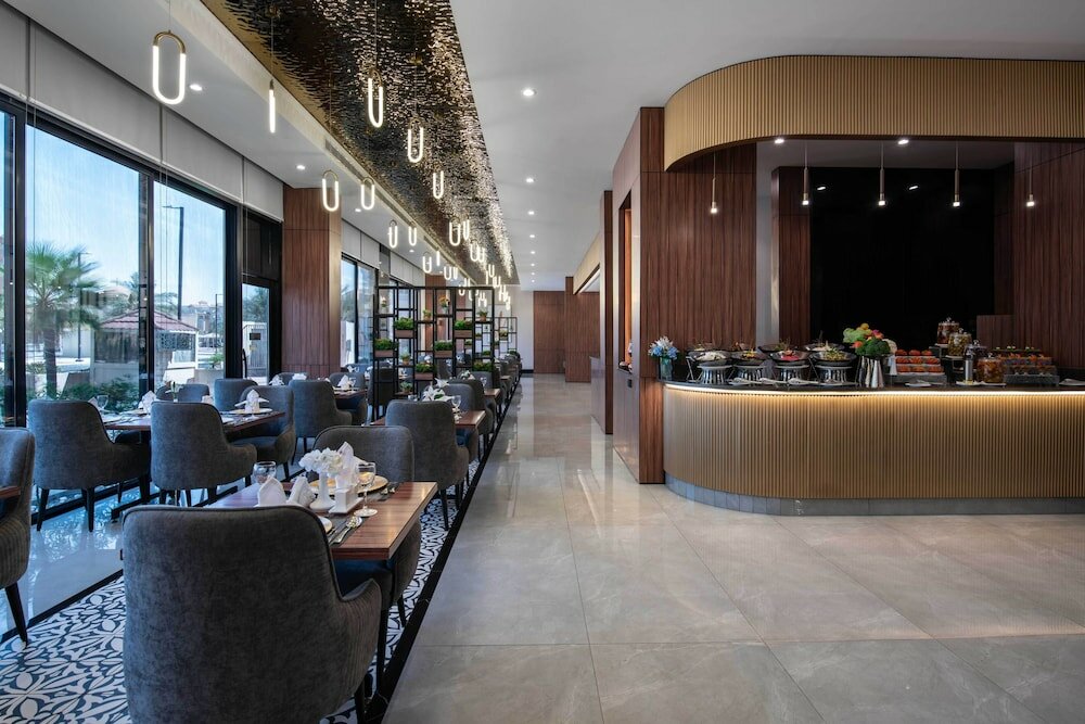 Фото Отель Warwick Al Jubail