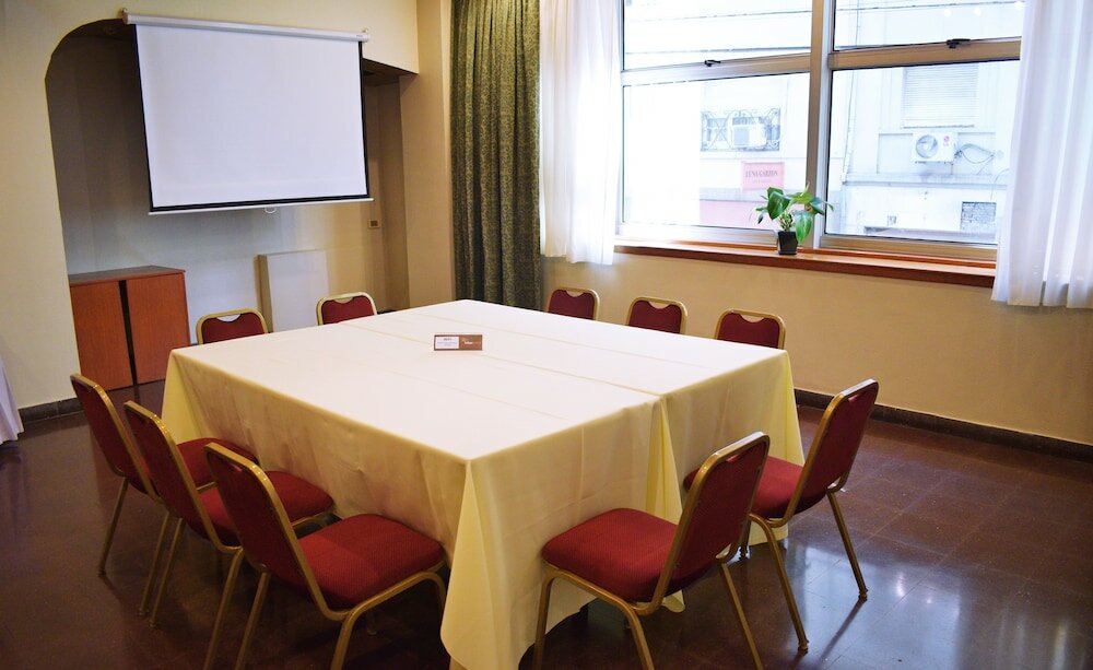 Фото Hotel Solans Carlton