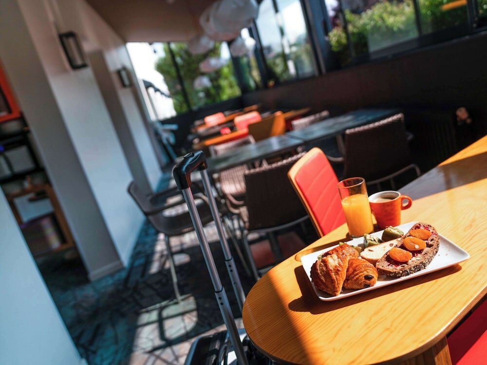 Фото Ibis Styles Paris Velizy