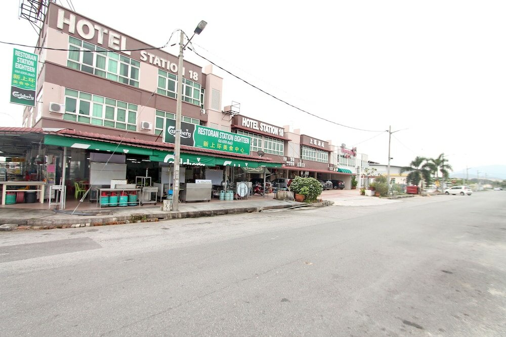 Фото Hotel Station 18