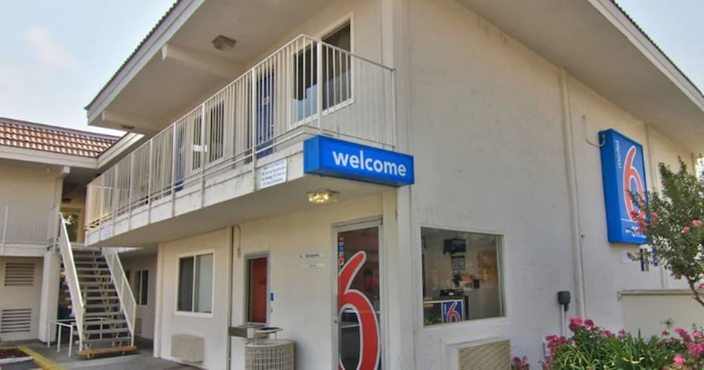Фото Motel 6 Sacramento, Ca - Old Sacramento North