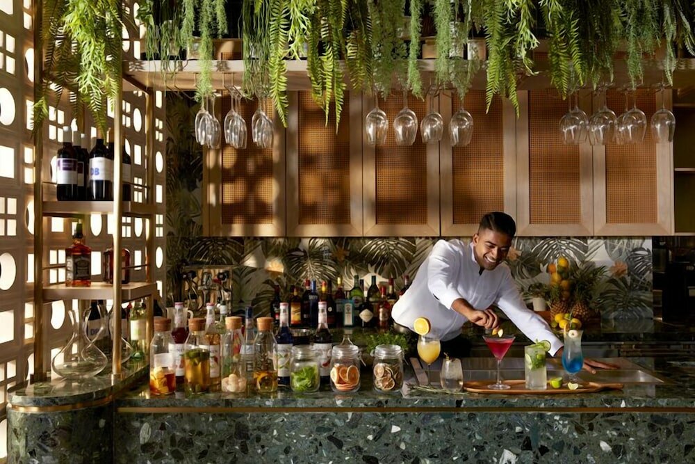 Фото Momentus Hotel Alexandra