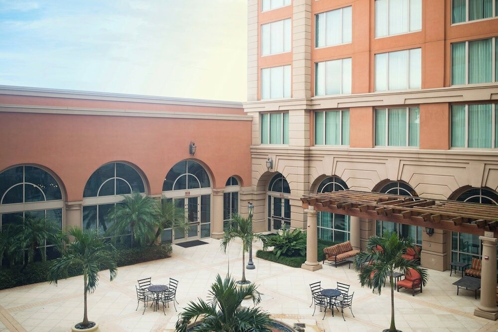 Фото Renaissance Tampa International Plaza Hotel