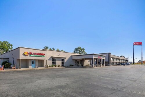 Гостиница Red Roof Inn Dunn в Данне