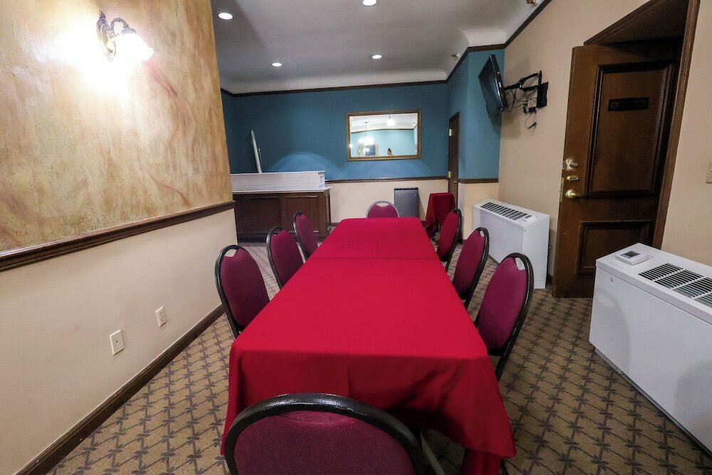 Фото Mizpah Hotel