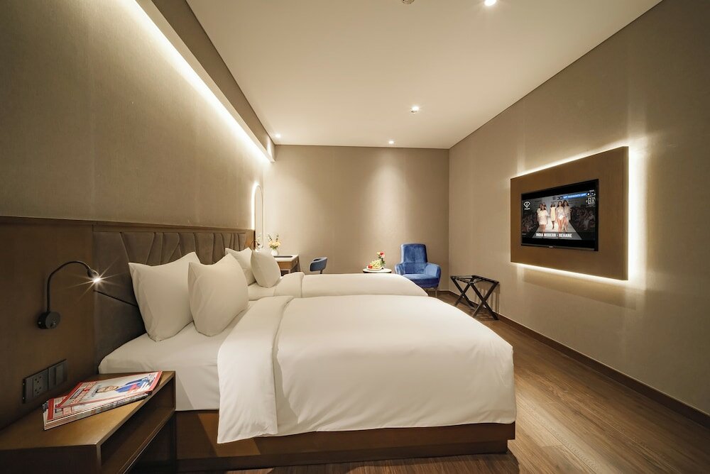 Фото Nhat Ha Lavish Hotel