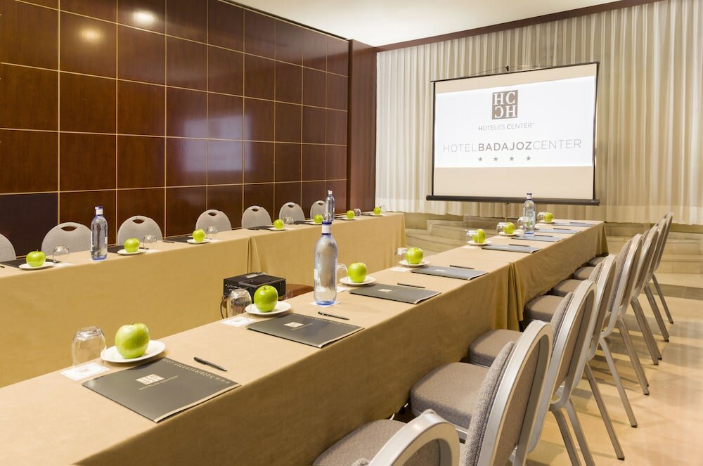 Фото Hotel Badajoz Center