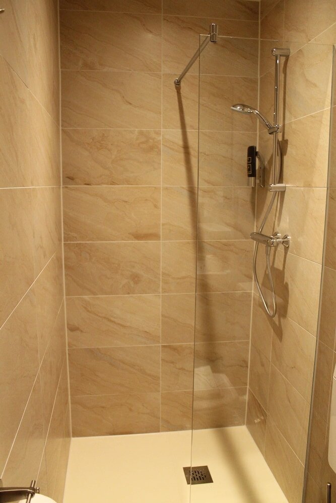 Фото Aston City Hotel