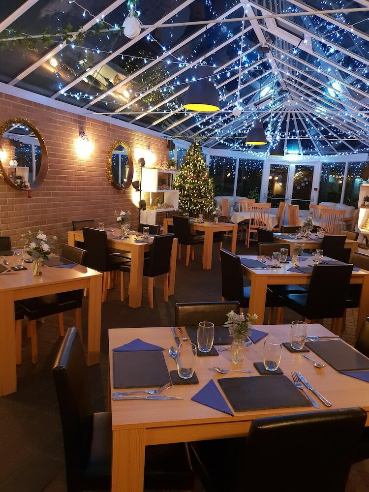 Фото Eyre Court Hotel