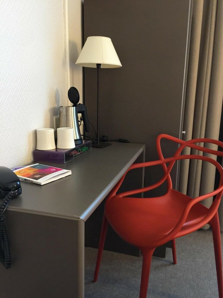 Фото Hotel Le Sevigne Rennes