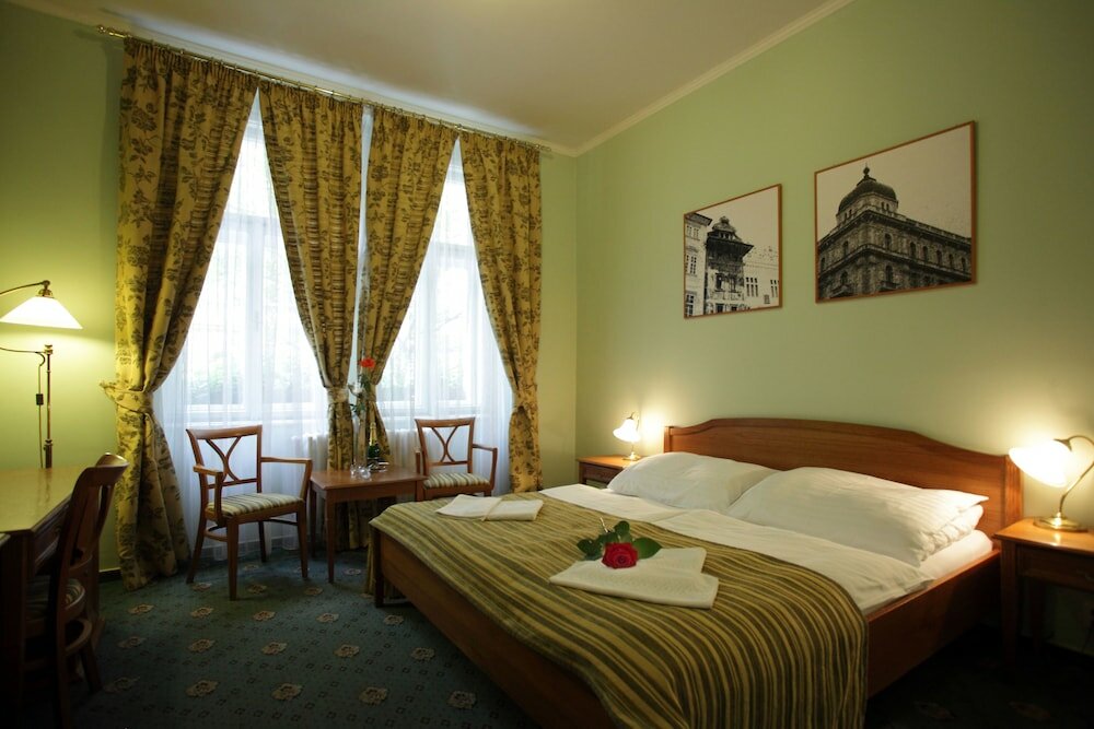 Фото отеля 2