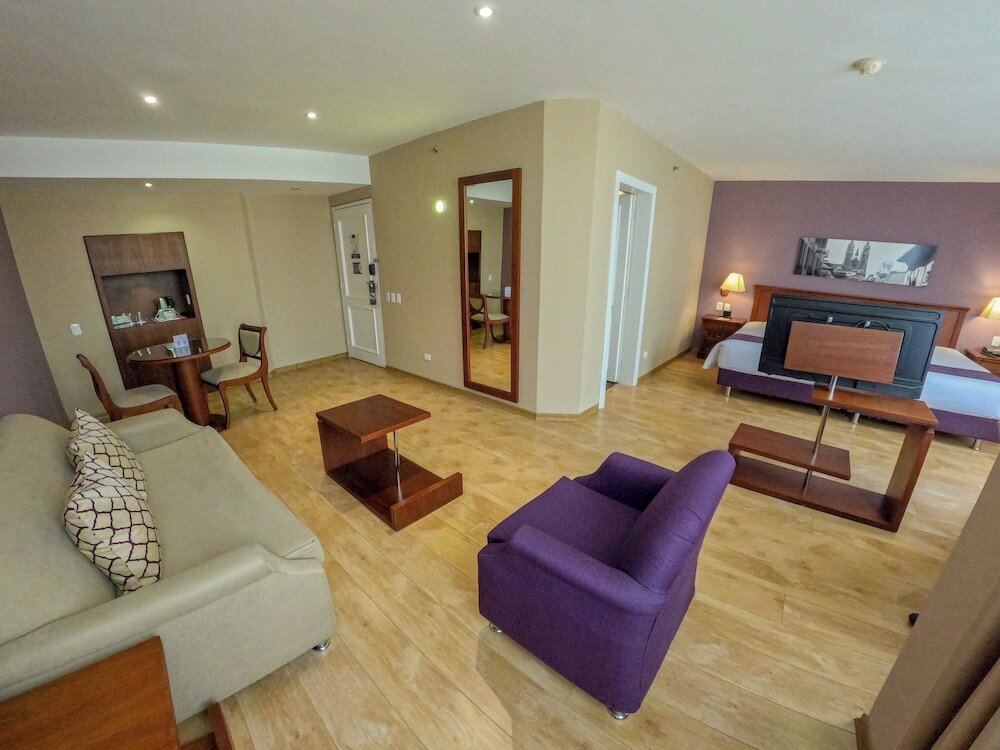 Фото Mercure Alameda Quito