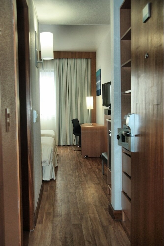 Фото Novotel Porto Alegre Tres Figueiras Hotel