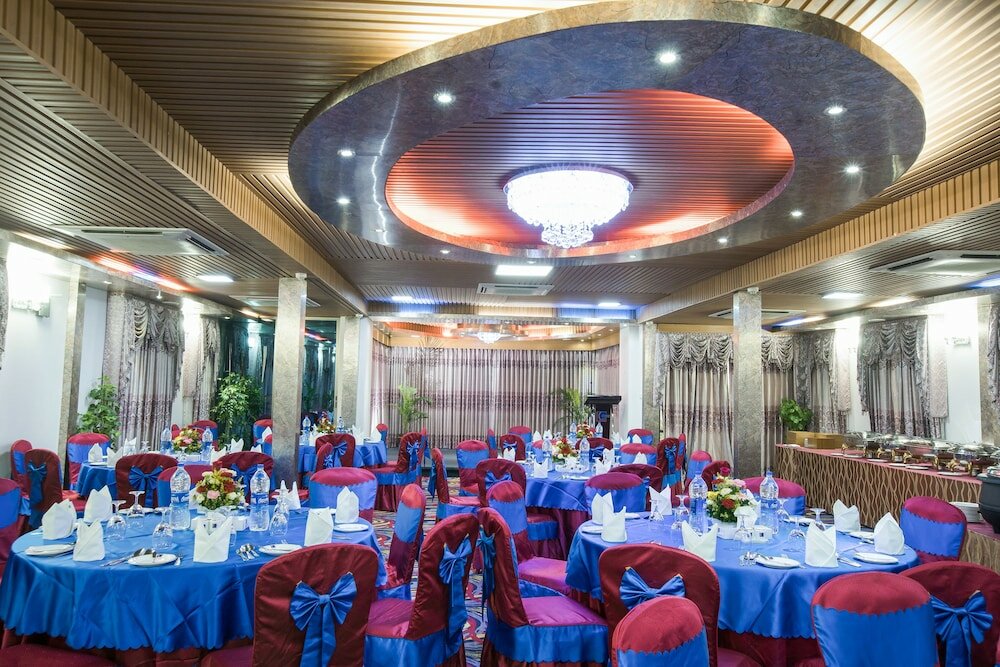 Фото Lake Castle