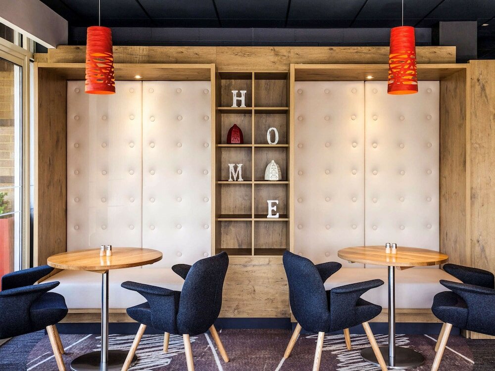 Фото Ibis London Barking