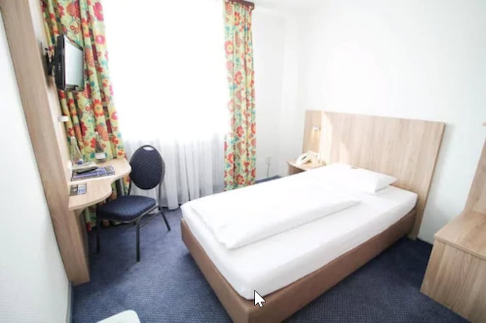 Фото Hotel Am Zoo