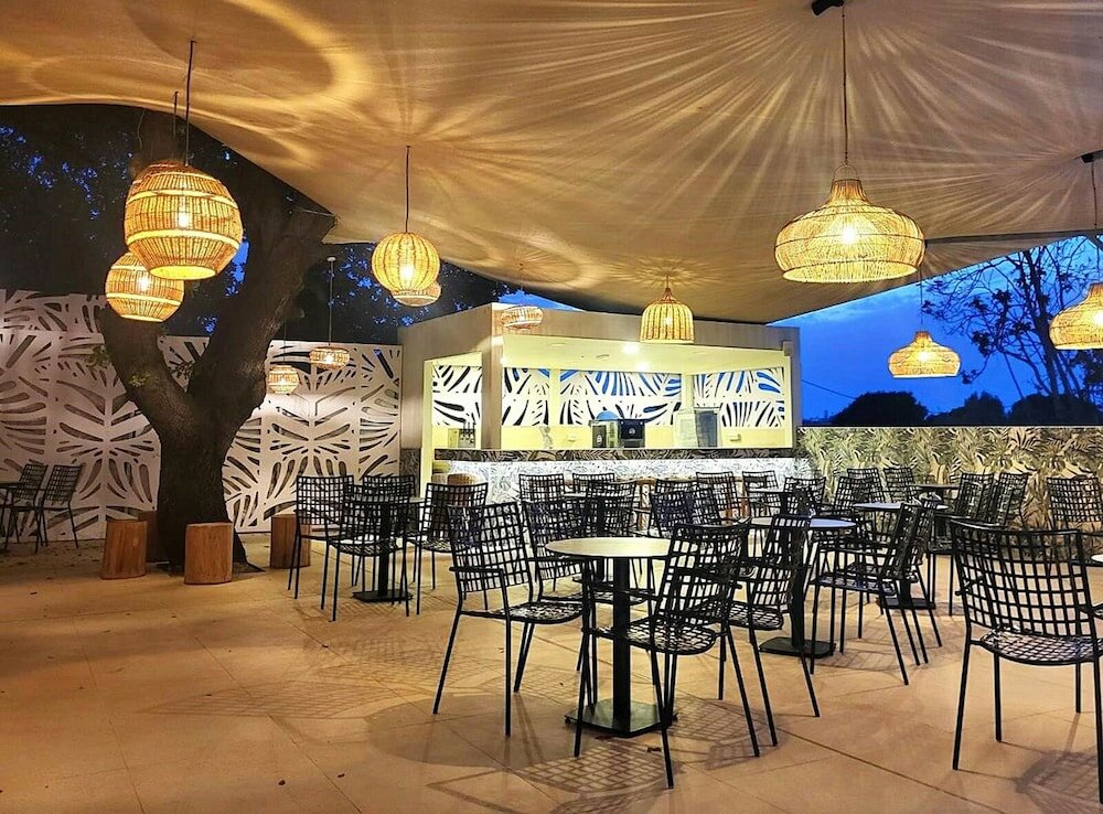 Фото Oceanis Park Hotel