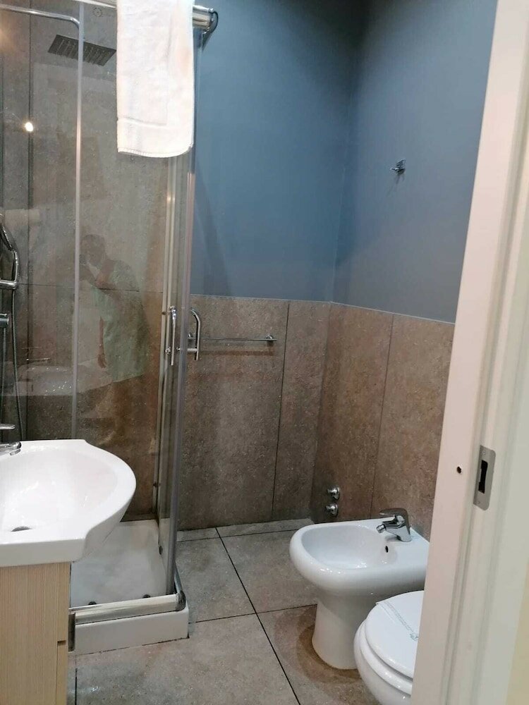 Фото Amedeo Square