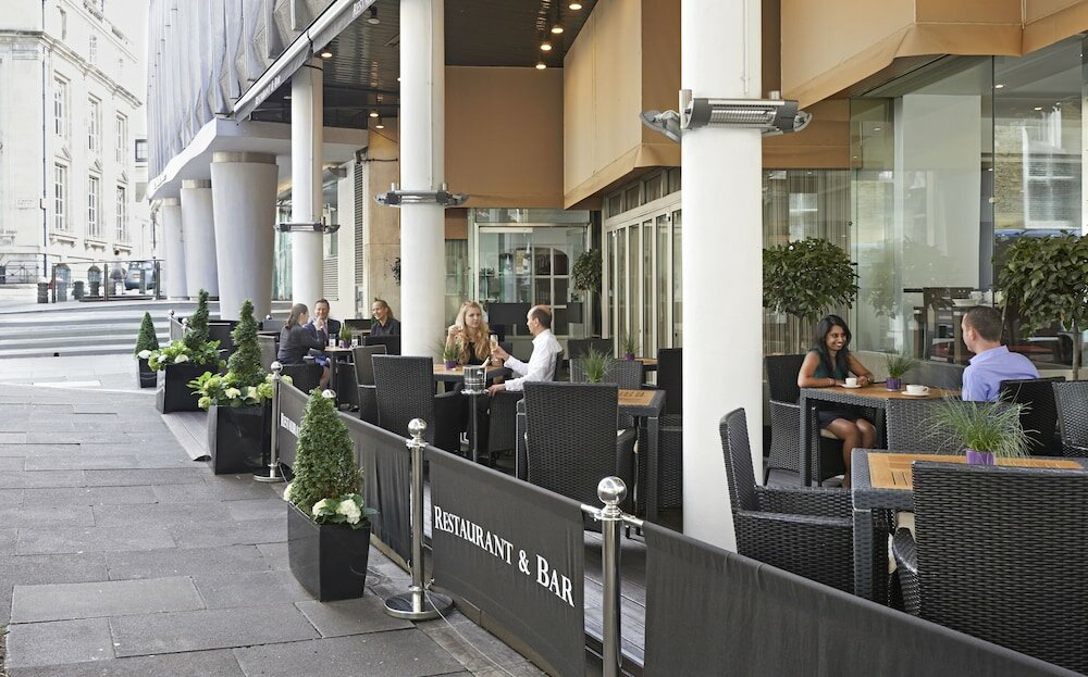 Фото Thistle Trafalgar Square Hotel